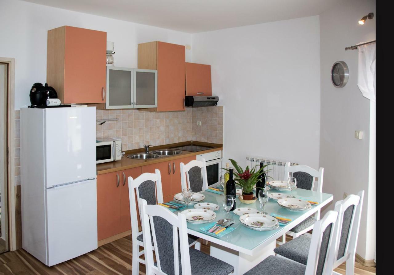 Apartments Ankica Sibenik Bagian luar foto